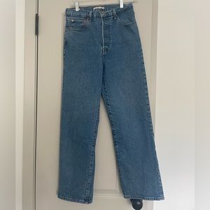 Levi’s Ribcage Straight Legged Jeans 29 x 27